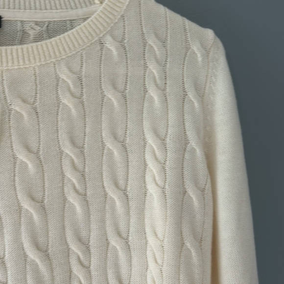 Talbots woman’s ivory cable knit small sweater - Picture 4 of 5